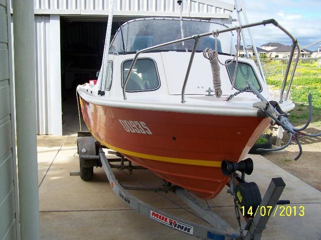 Sea skipper Front view